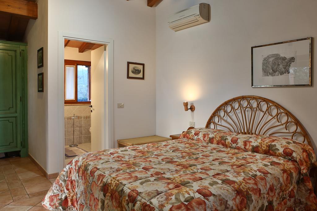 Agriturismo Casa Andreina Кастільйоне-делла-Пеская Екстер'єр фото